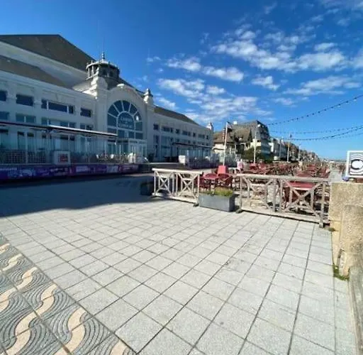 Apartment Bel En Plein Centre De Cabourg